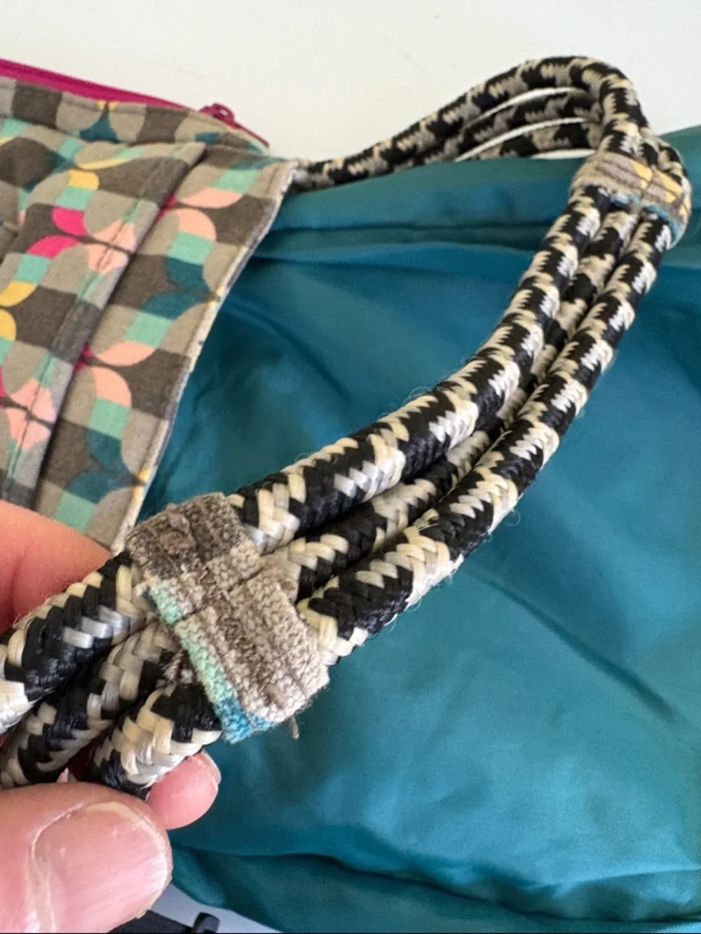 Kavu Multicolor Geo Zipper Expandable Crossbody Bag - Gray, Pink, Teal & Yellow